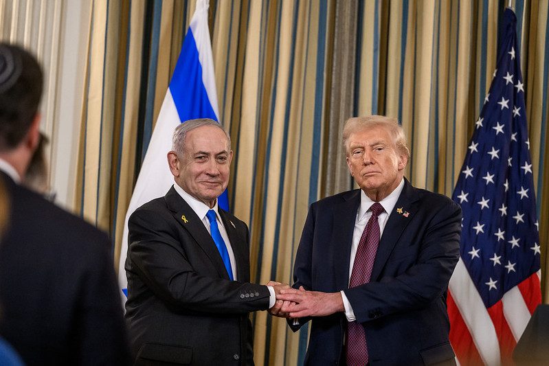 President Trump and Prime Minister Netanyahu shake hands as they propose the 20-point Gaza peace deal